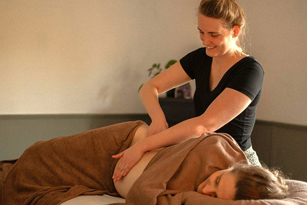 Online cursus zwangerschapsmassage voor thuis