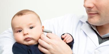 Gehoortest bij je baby: zo werkt de gehoorscreening