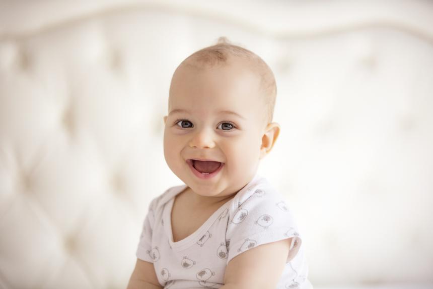Eerste tandjes bij je baby: symptomen en tips