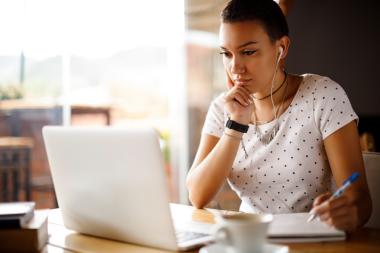 Werkloos raken tijdens ouderschapsverlof: wat zijn je rechten? Werkloos raken tijdens ouderschapsverlof: wat zijn je rechten?