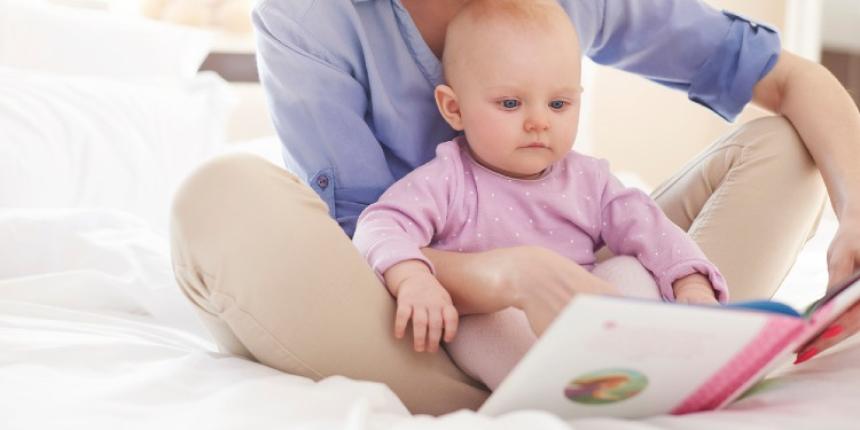 Hoe stimuleer ik de taalontwikkeling van mijn baby?
