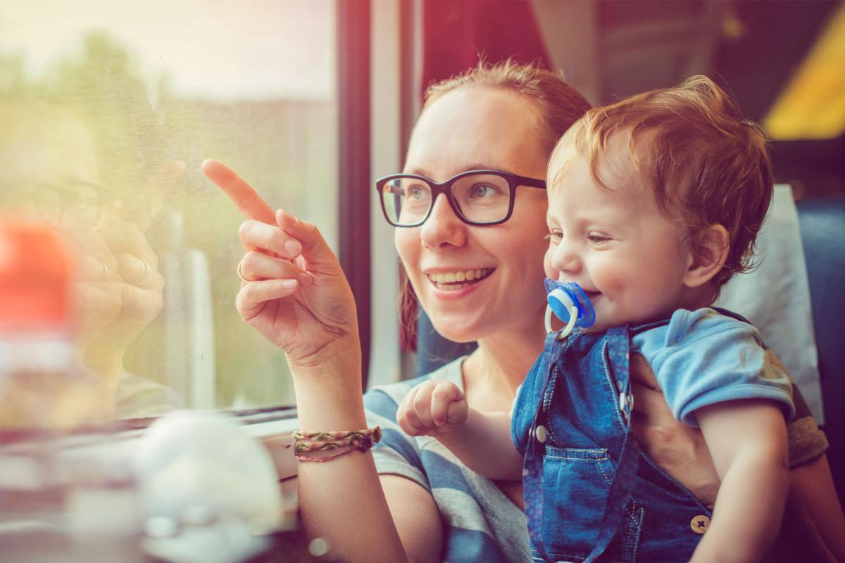 Met je baby in het openbaar vervoer: waar let je op?