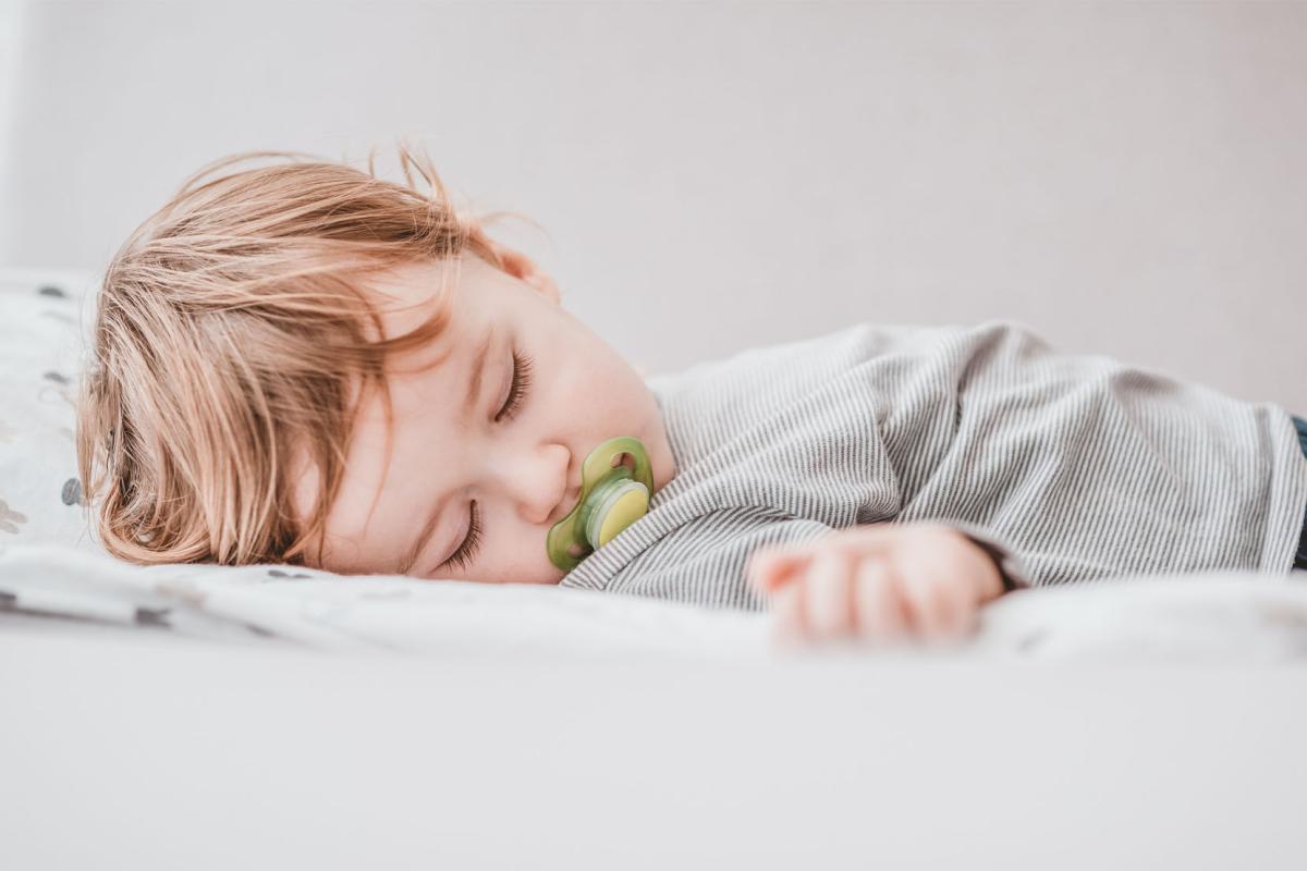 De overgang van zomertijd naar wintertijd voor je kind