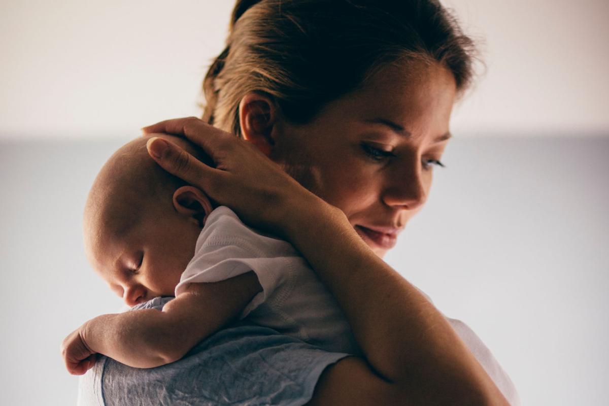 De mommy burn-out. Het overkwam Lena: 'We maken onszelf gek in deze maatschappij' De mommy burn-out. Het overkwam Lena: 'We maken onszelf gek in deze maatschappij'