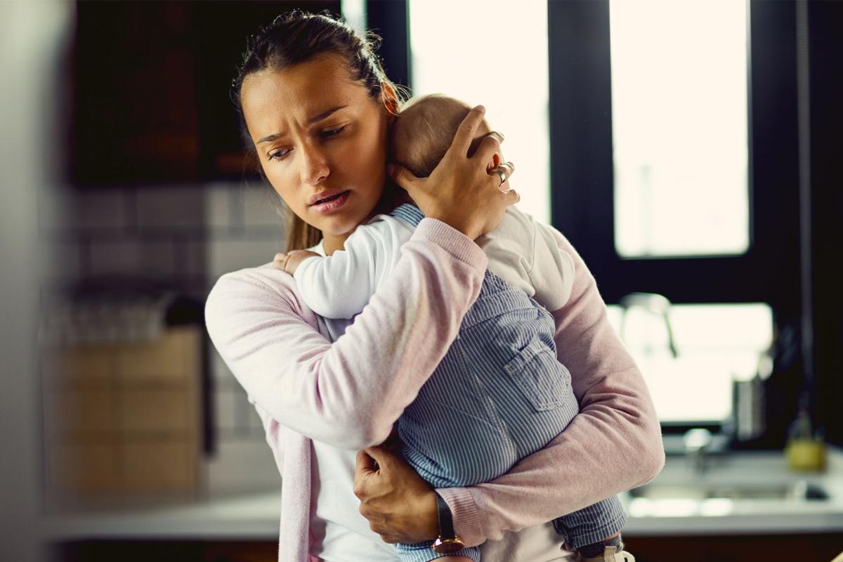 Postnatale depressie een taboe? Mama Shirley maakt er korte metten mee (deel 1)