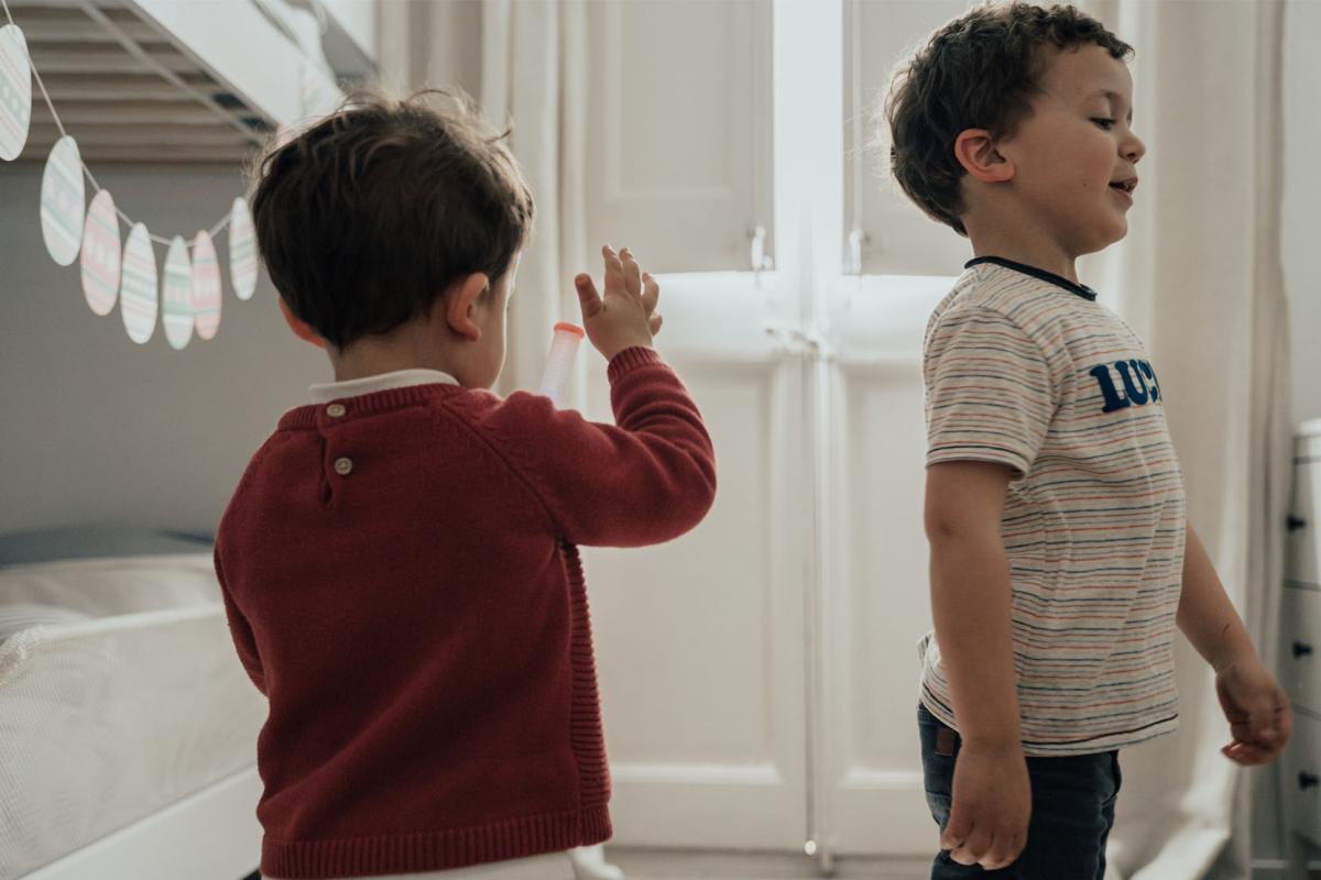 Een slaapkamer delen? Dat ging bij mijn kinderen prima, tot nu ...