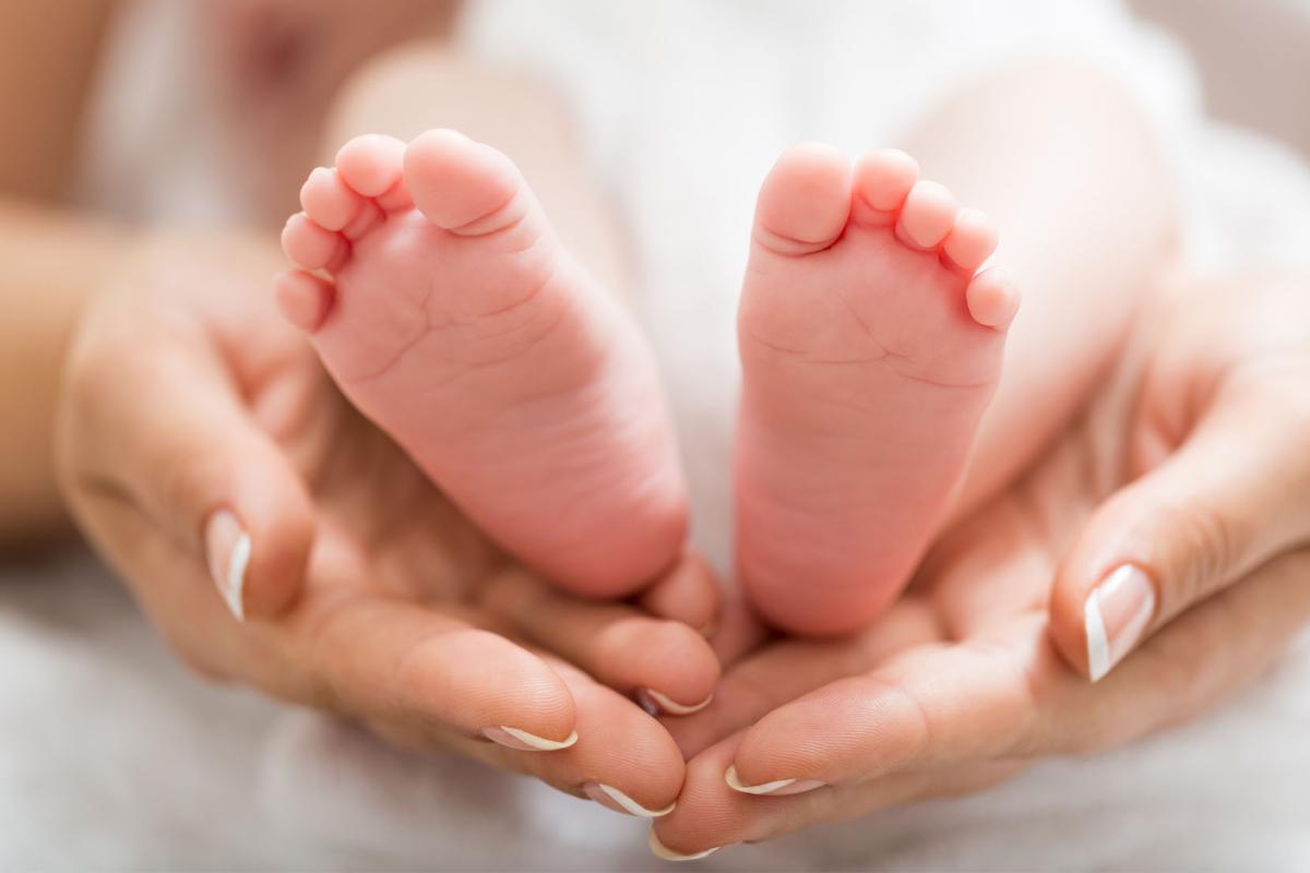 'Dat rare gevoel blijkt het voetje van mijn kind te zijn!'