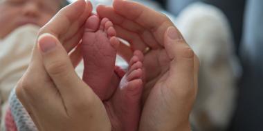 De bevallingssoap: Van hypnobirthing thuis in bad naar stuitbevalling in het ziekenhuis