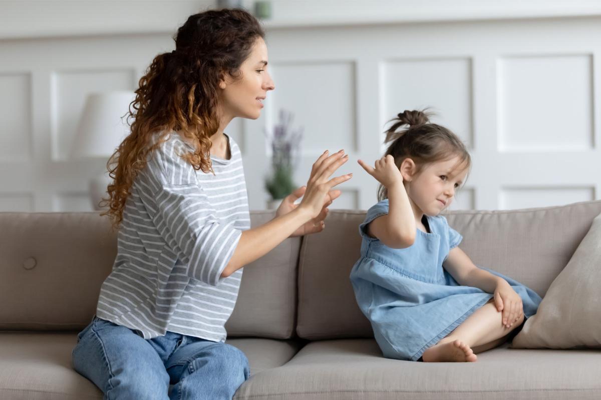 Kleuterlogica: Geen scheetje laten zonder 'pardon' te zeggen