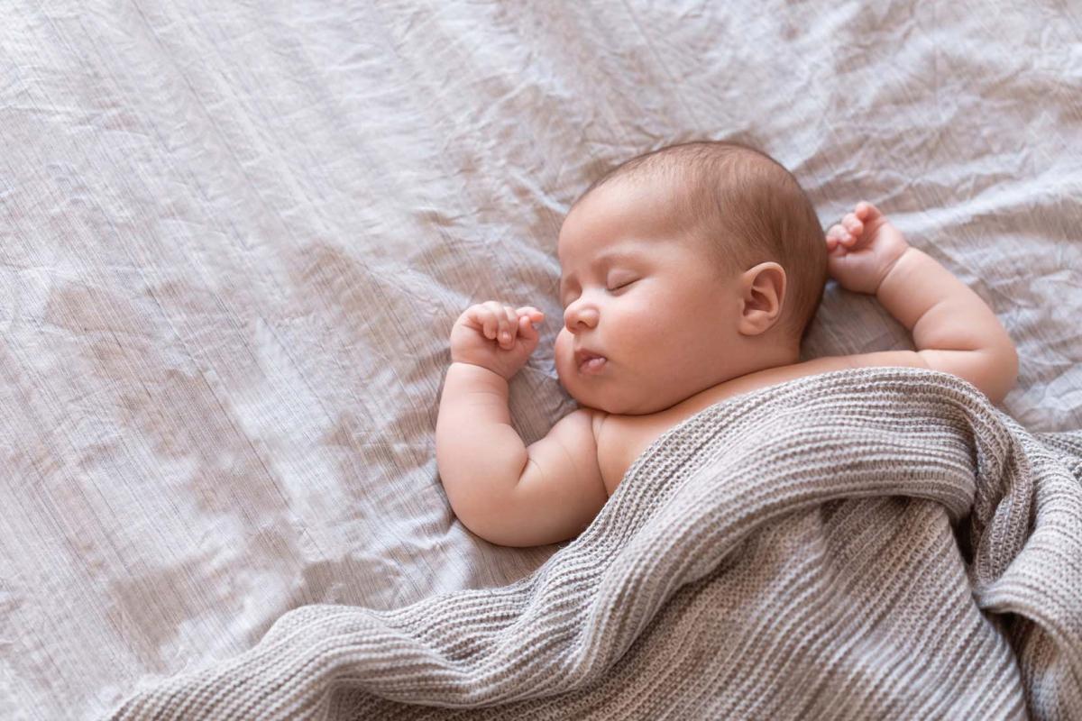 Dochter bij wakker worden: Oh, er is zomaar een baby!