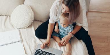 Blogger Annette hoopt op betaald ouderschapsverlof door corona