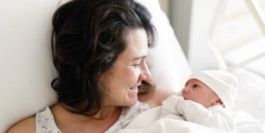 Het verschil in bevallingen: Mijn eerste was een hel, de tweede een droom
