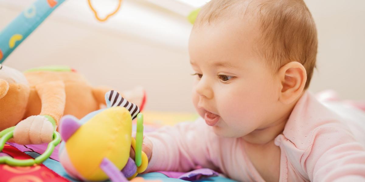 drie Decoratie helper Spelen met je baby: de beste speeltips per fase | WIJ.nl