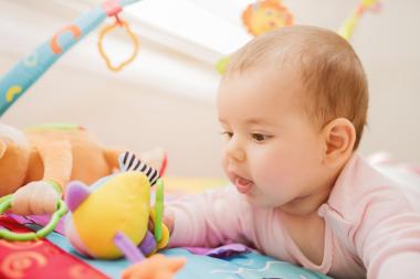 Spelen met je baby? De leukste speeltips voor 0-12 maanden