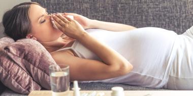 Zwanger en ziek: wat te doen bij verkoudheid, griep of allergie?