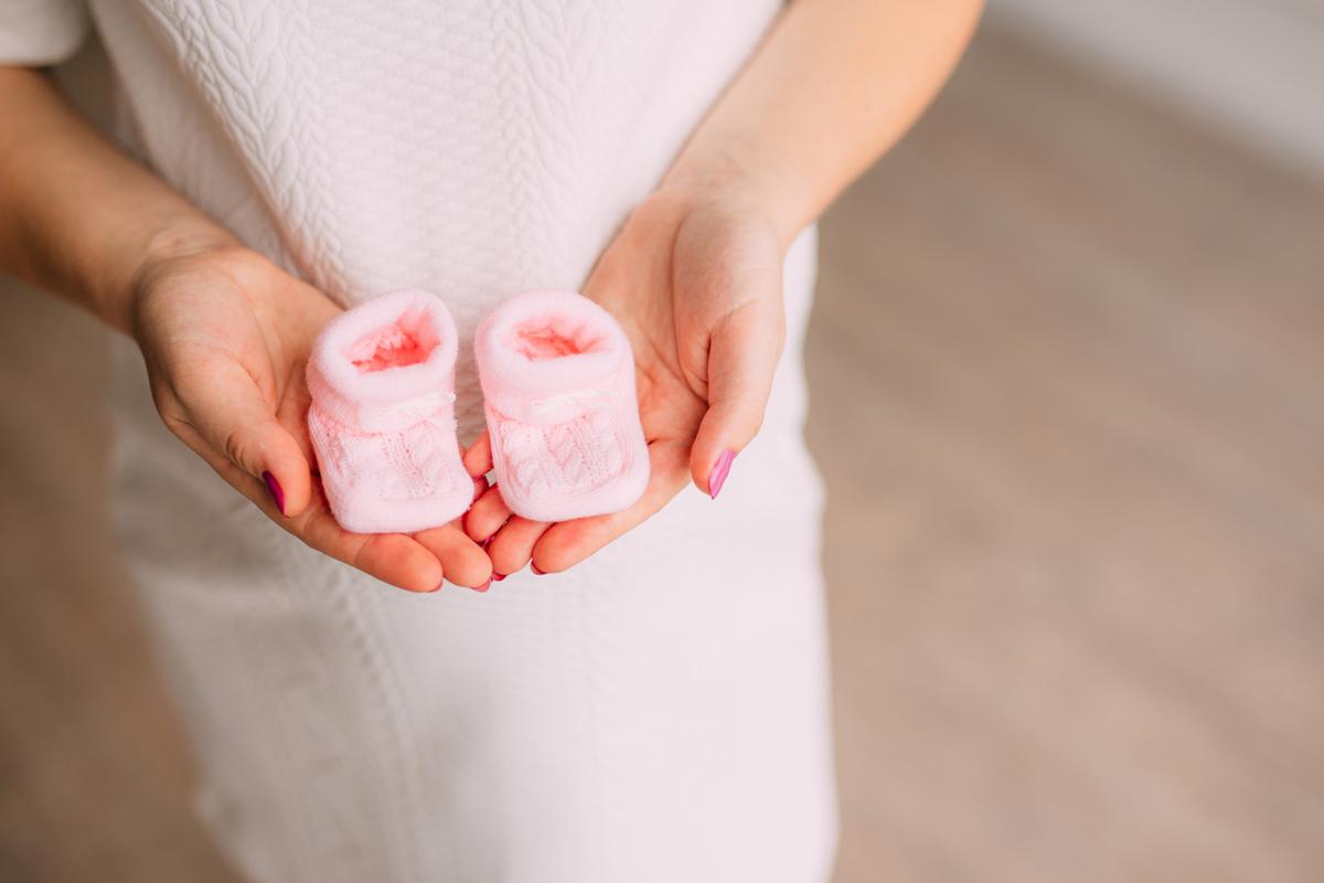 Roze confetti voor Annette: na 3 zoons een dochter!