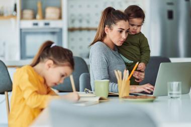 Minder goede moeder als je fulltime werkt? Dit vinden jullie ervan