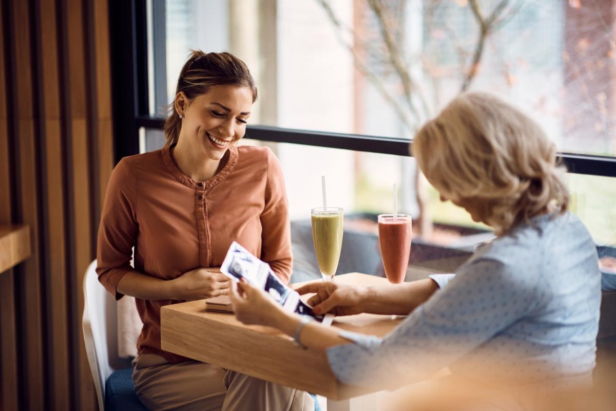 7 originele manieren om je ouders te vertellen dat je zwanger bent 