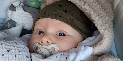 Lucca met de MAM Original Pure fopspeen