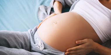 Progesteron: wat doet dit hormoon tijdens je zwangerschap?