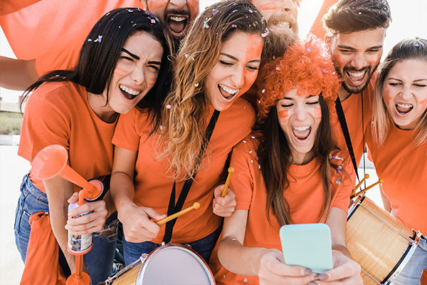 dames-oranje-outfit