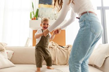 Muziek maken met jonge kinderen? Dit zijn de leukste liedjes en muziekspelletjes