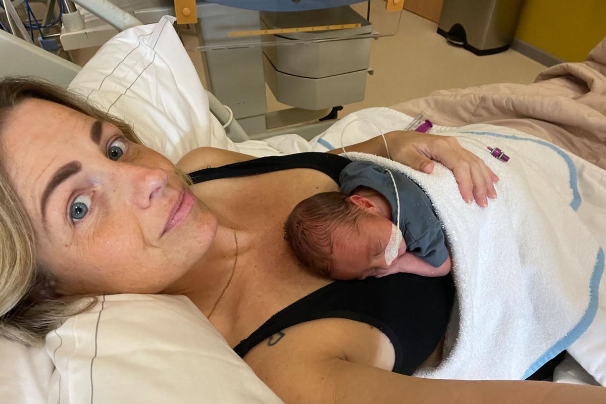 Debby beviel met 31 weken: 'Mijn zoontje woog maar 1638 gram' Debby beviel met 31 weken: 'Mijn zoontje woog maar 1638 gram'