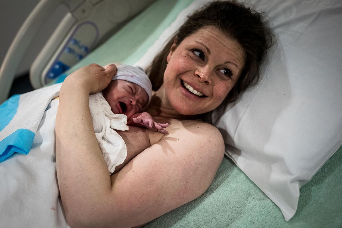 Cheyenne: ‘Tijdens mijn bevalling deed ik wat goed voelde’ Cheyenne: ‘Tijdens mijn bevalling deed ik wat goed voelde’