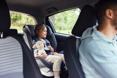 Van ritjes naar school tot familie-uitjes: zo zorg je voor veiligheid onderweg