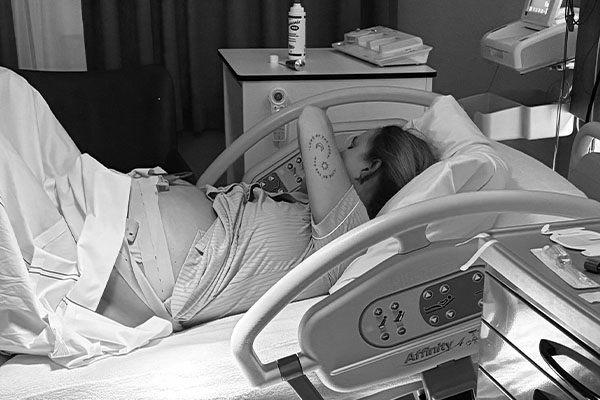 tweelingbevalling in ziekenhuis