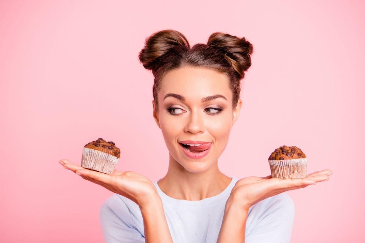 Waarom veel vrouwen last hebben van energiedipjes en cravings (en hoe voeding kan helpen) Waarom veel vrouwen last hebben van energiedipjes en cravings (en hoe voeding kan helpen)