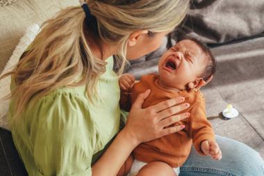 Huilgezinnen: zo kom je samen door de onrust als je baby veel huilt