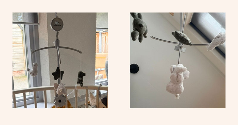 Mobiel boven box van baby