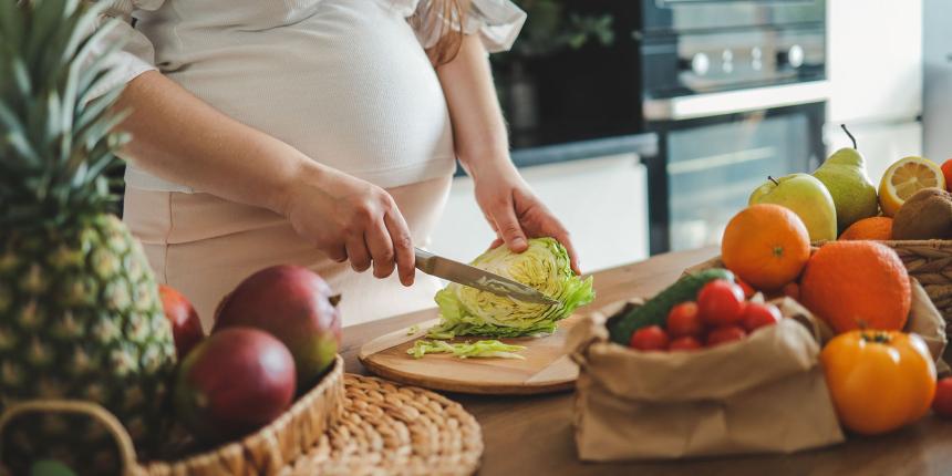 Gezond eten als je zwanger bent: dit heb je per dag nodig
